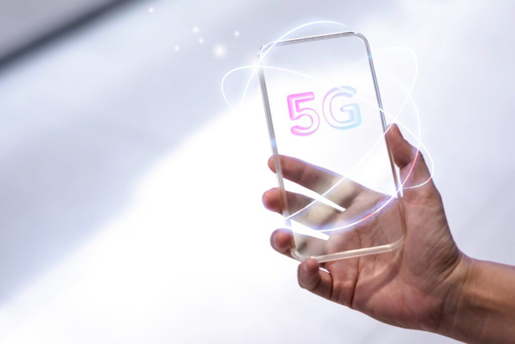 Tecnologia 5G deve injetar mais de R$ 88 bilhões no comércio brasileiro até 2035